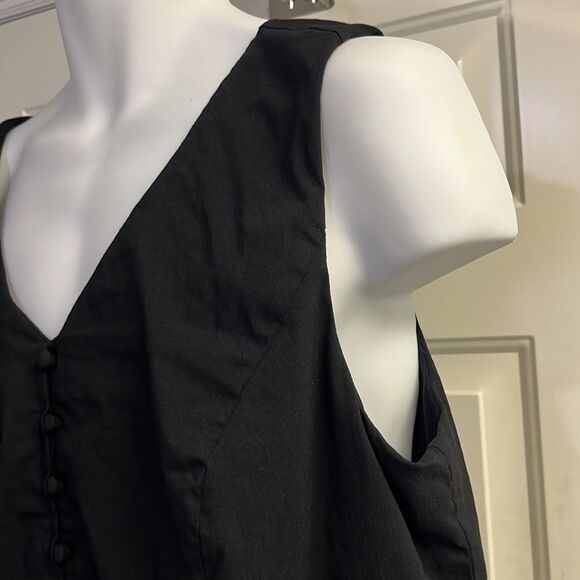 Torrid Black Sleeveless Peplum Top with Back Zipper and Faux Front Buttons-Sz 2 - Picture 5 of 15